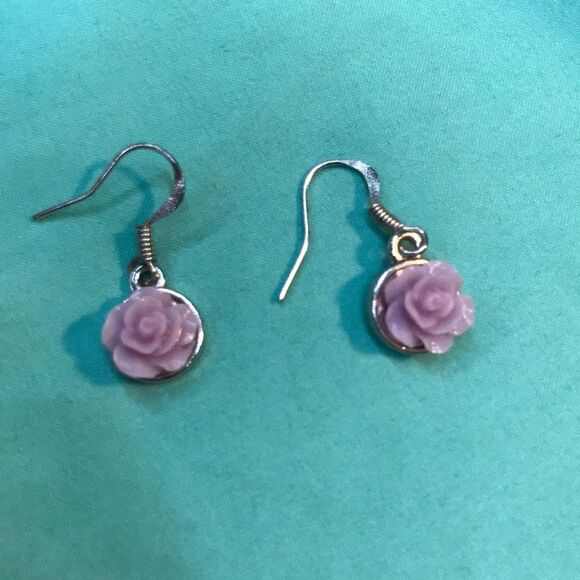 🔹Lavender Rose Earrings  - Picture 1 of 3